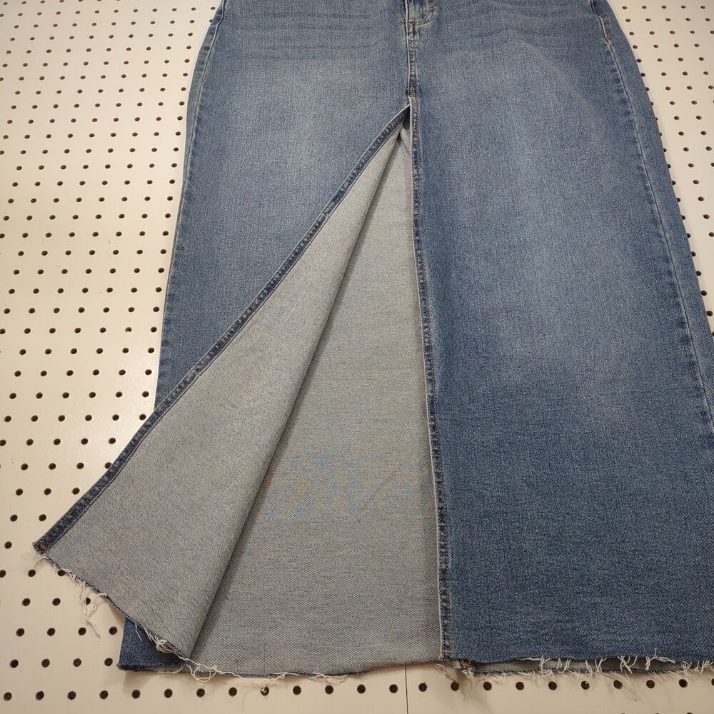 Almost Famous Maxi Jean Skirt with High Slit in Front, Size Medium - Picture 4 of 9